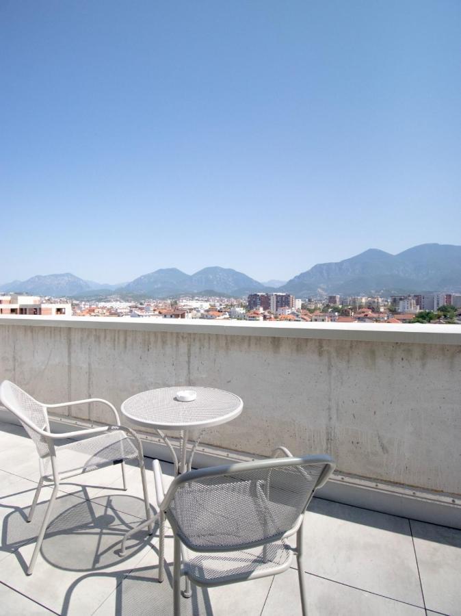 Bed and Breakfast Luxury Rooftop 23 Тирана Экстерьер фото